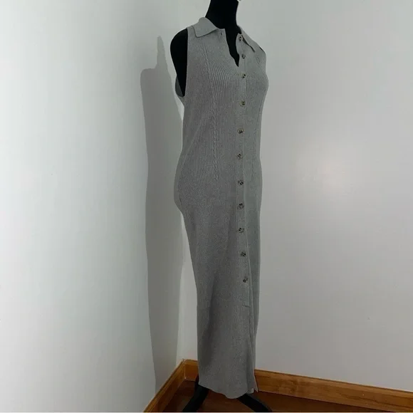 NEW! Favorite Daughter- The Lena Midi Dress Frost Gray Size M Buttoned Ribbed - Picture 5 of 15